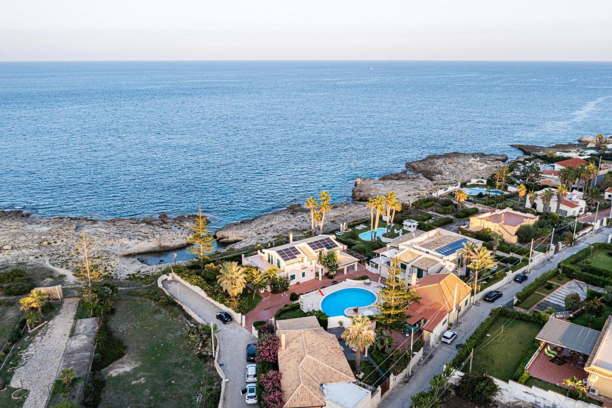 Fronte Spiaggia Zoe Villa Augusta Buitenkant foto